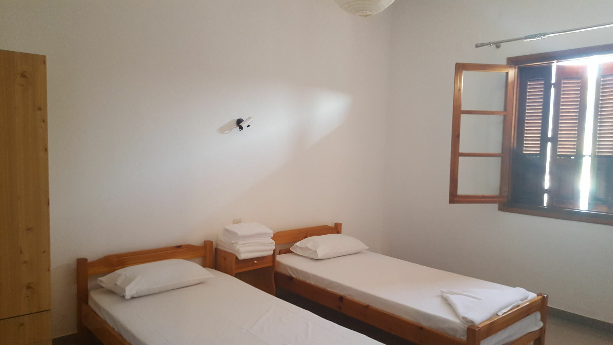 Mantos Rooms 1 Neo Klima Buitenkant foto